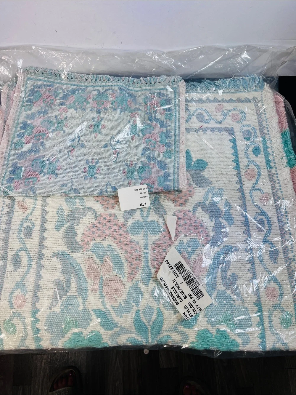 New Pastel Floral Woven 22 x 40 Throw Rug - Aqua & Pink and Placemat